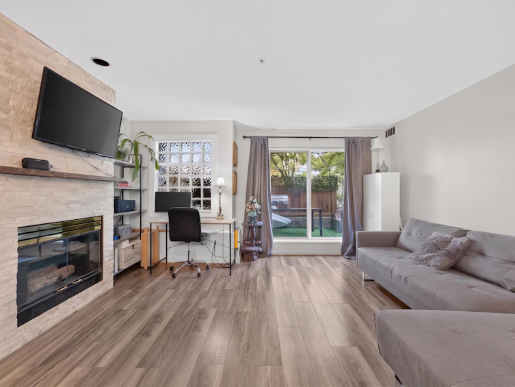 104-7475 138 Street, Surrey, BC, V3W 0Y9 - 7