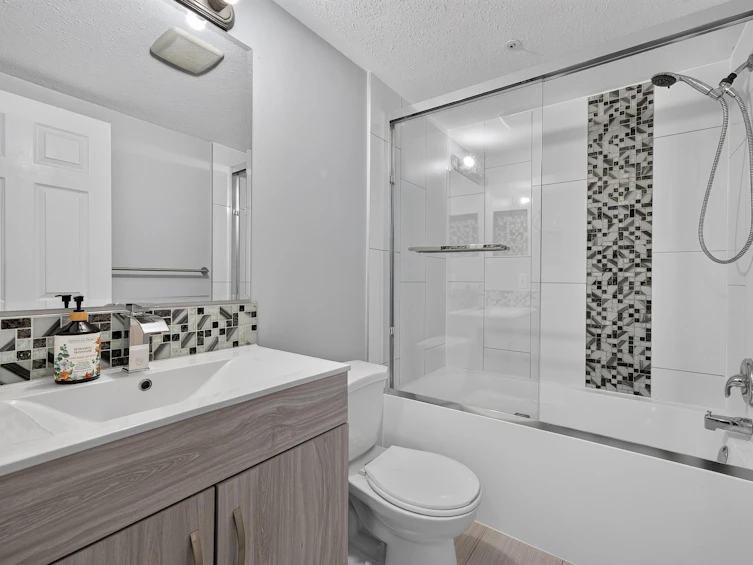 104-7475 138 Street, Surrey, BC, V3W 0Y9 - 17