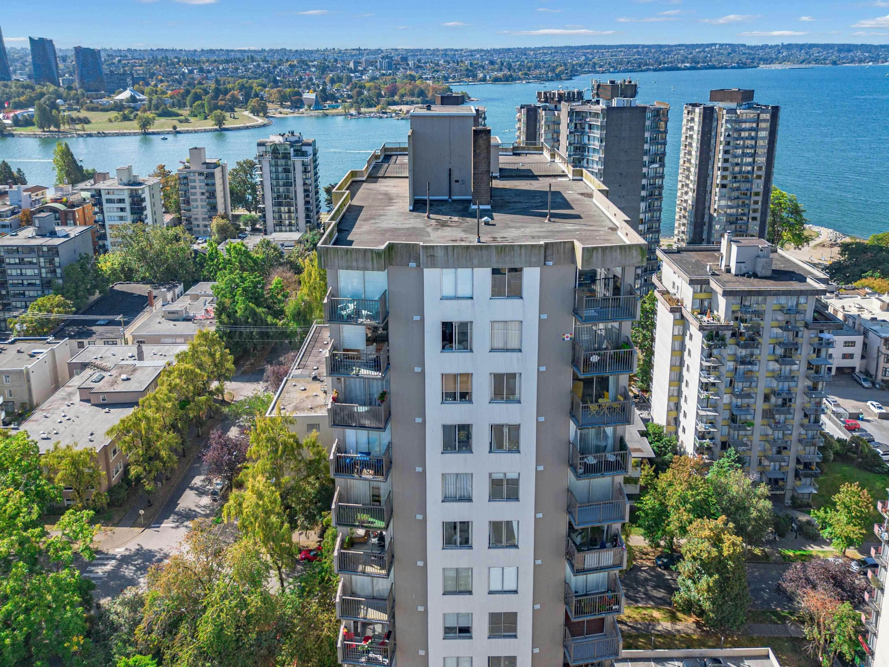 906-1251 Cardero Street, Vancouver, BC, V6G 2H9 - 31