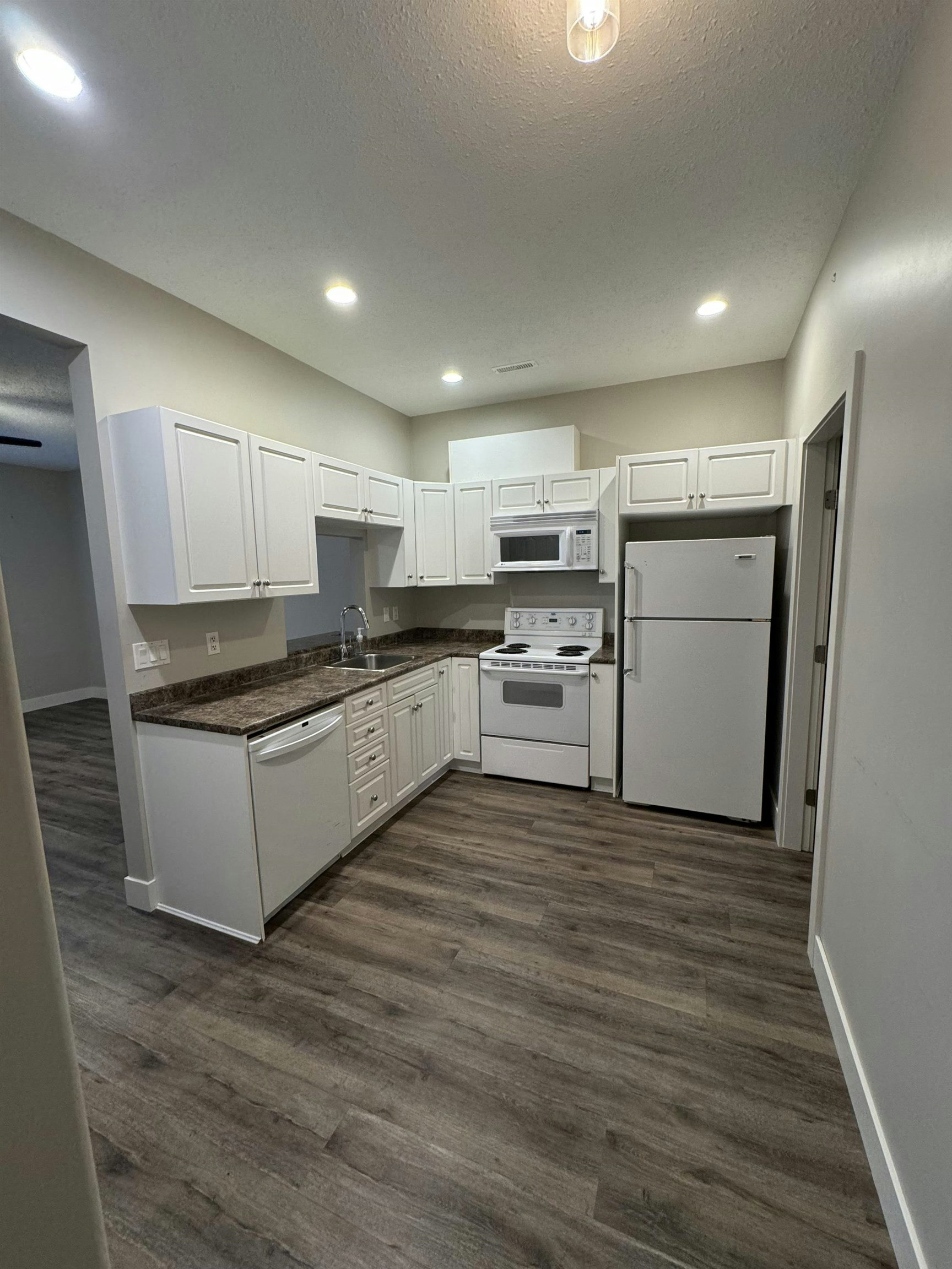23855 Zeron Avenue, Maple Ridge, BC, V2W 1E3 - 3
