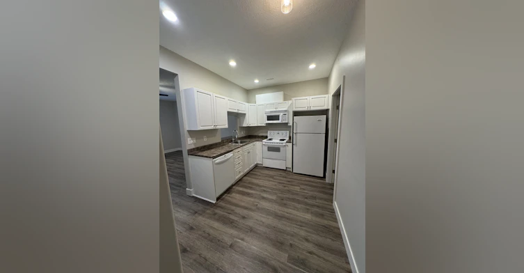 23855 Zeron Avenue, Maple Ridge, BC, V2W 1E3 - 3
