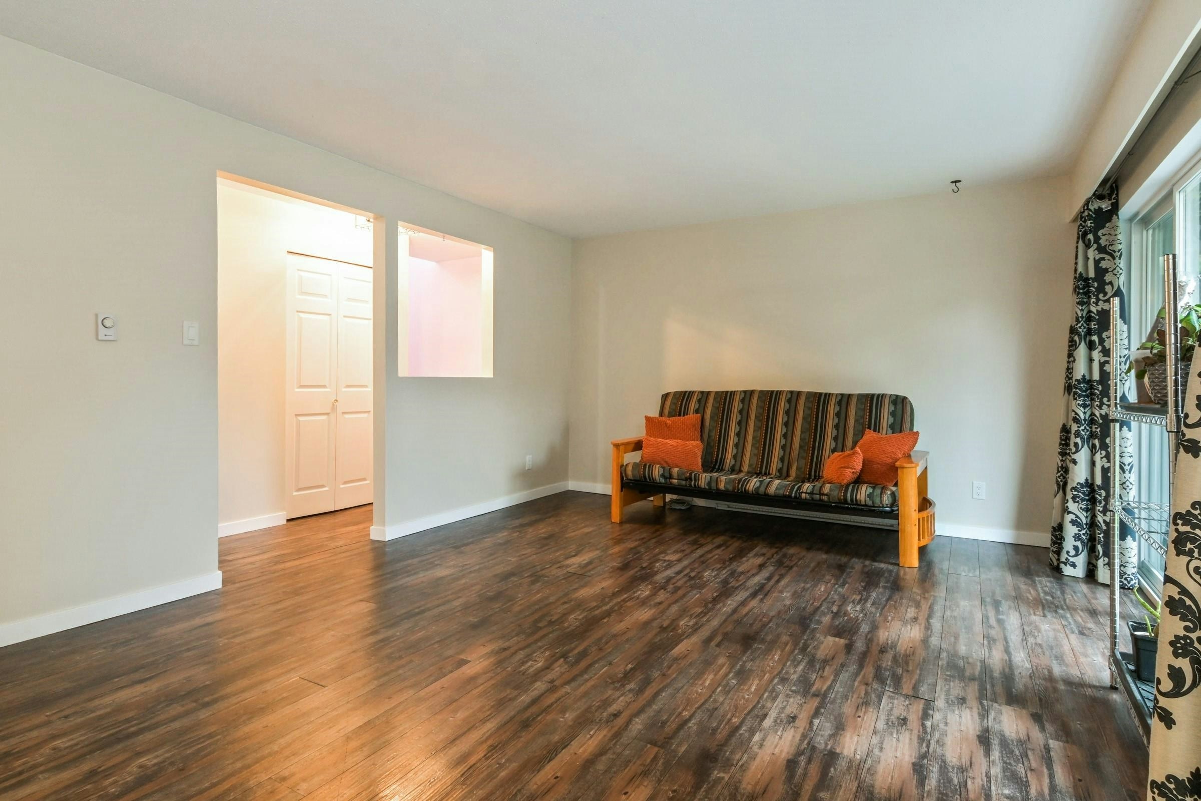 11-33900 Mayfair Avenue - 5