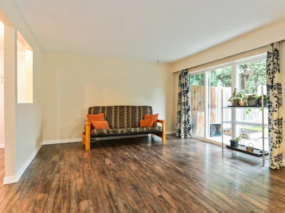 11-33900 Mayfair Avenue - 3