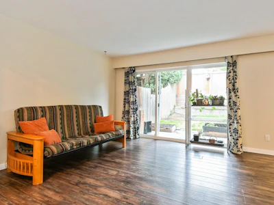 11-33900 Mayfair Avenue - 4