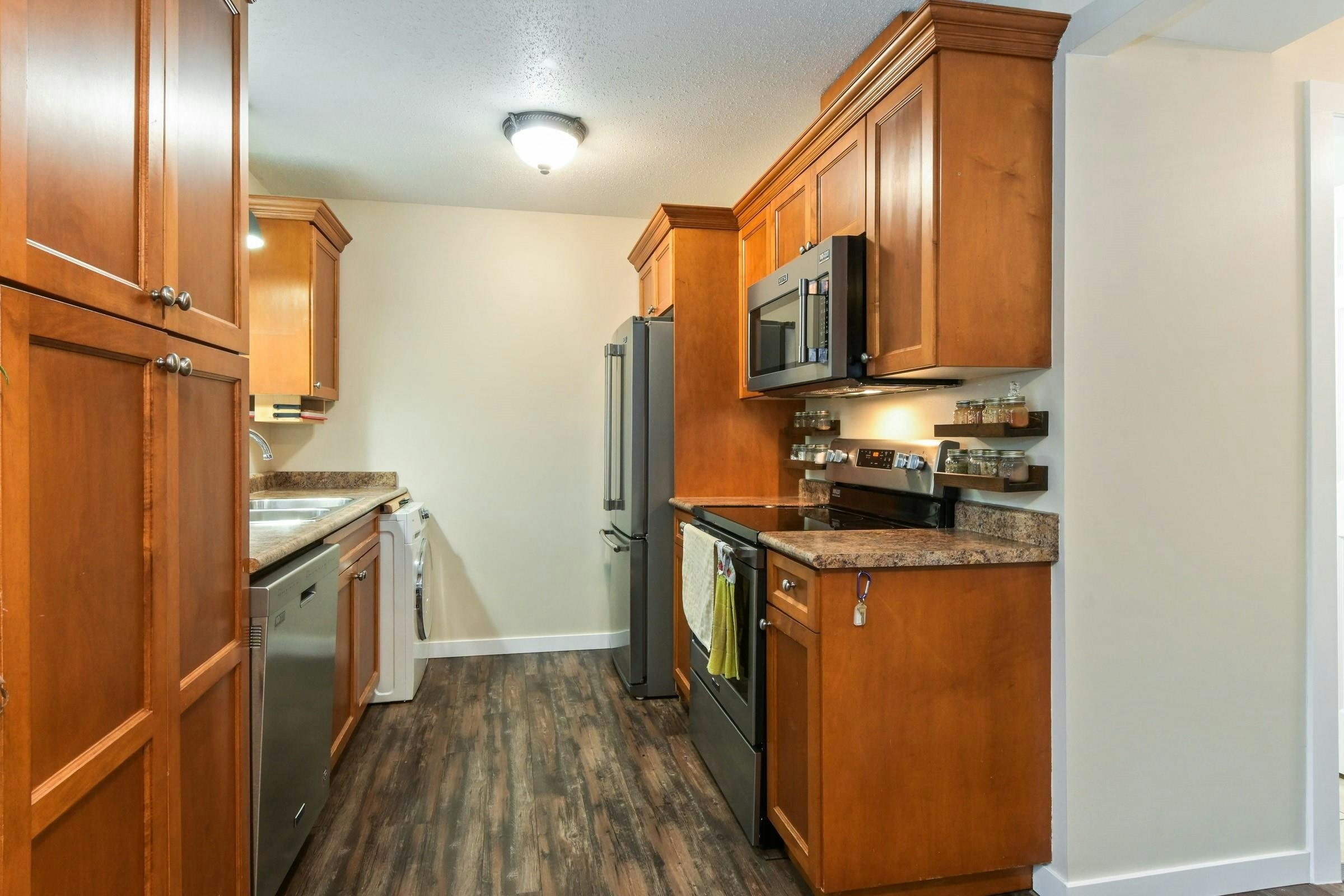 11-33900 Mayfair Avenue, Abbotsford, BC, V2S 1R2 - 10