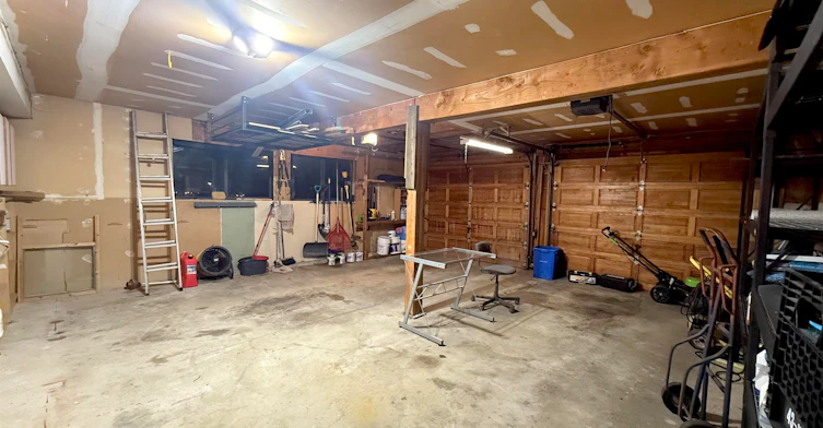 Up-2217 Hillside Avenue, Coquitlam, BC, V3K 1L3 - 11