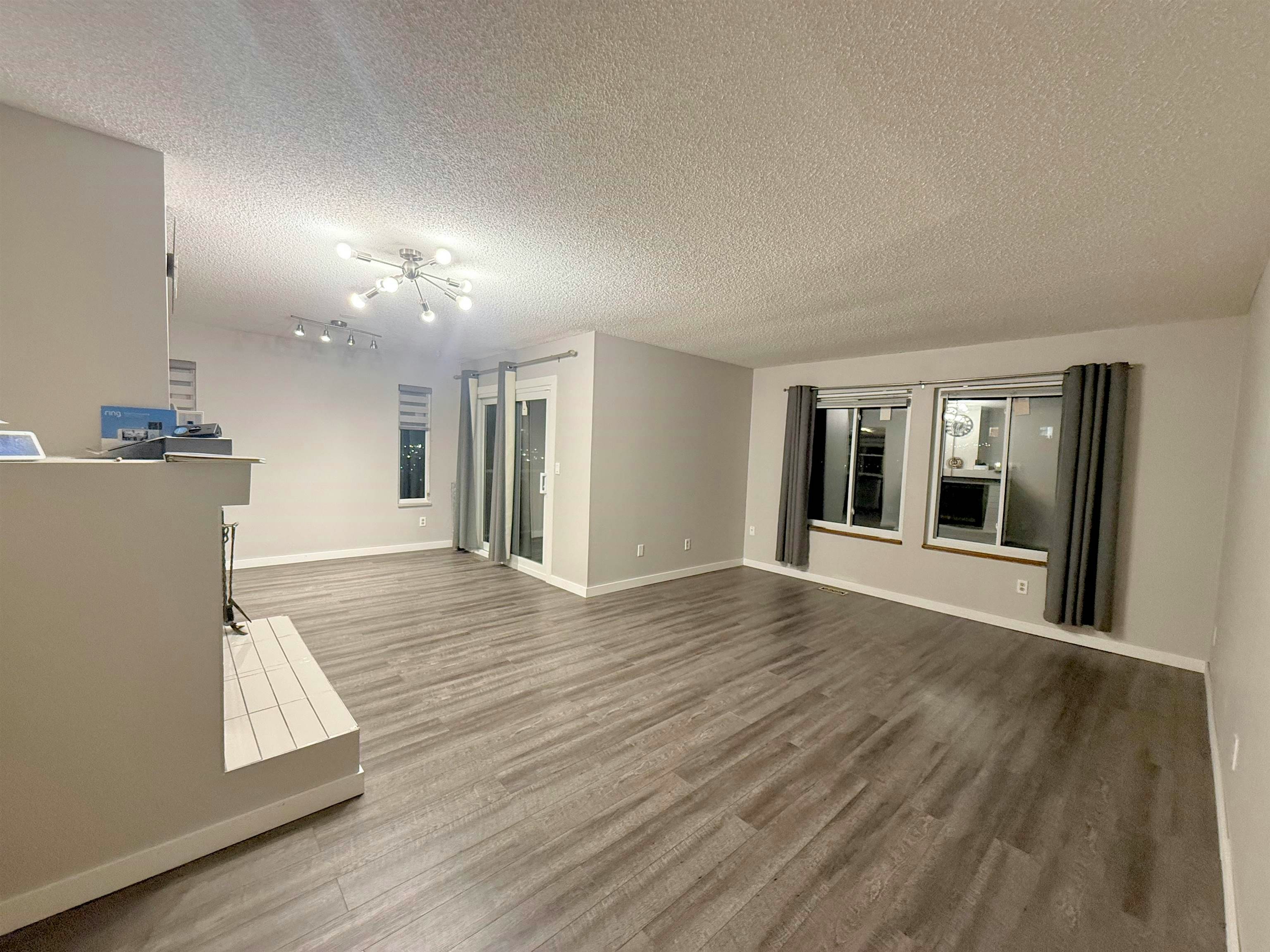 Up-2217 Hillside Avenue, Coquitlam, BC, V3K 1L3 - 3