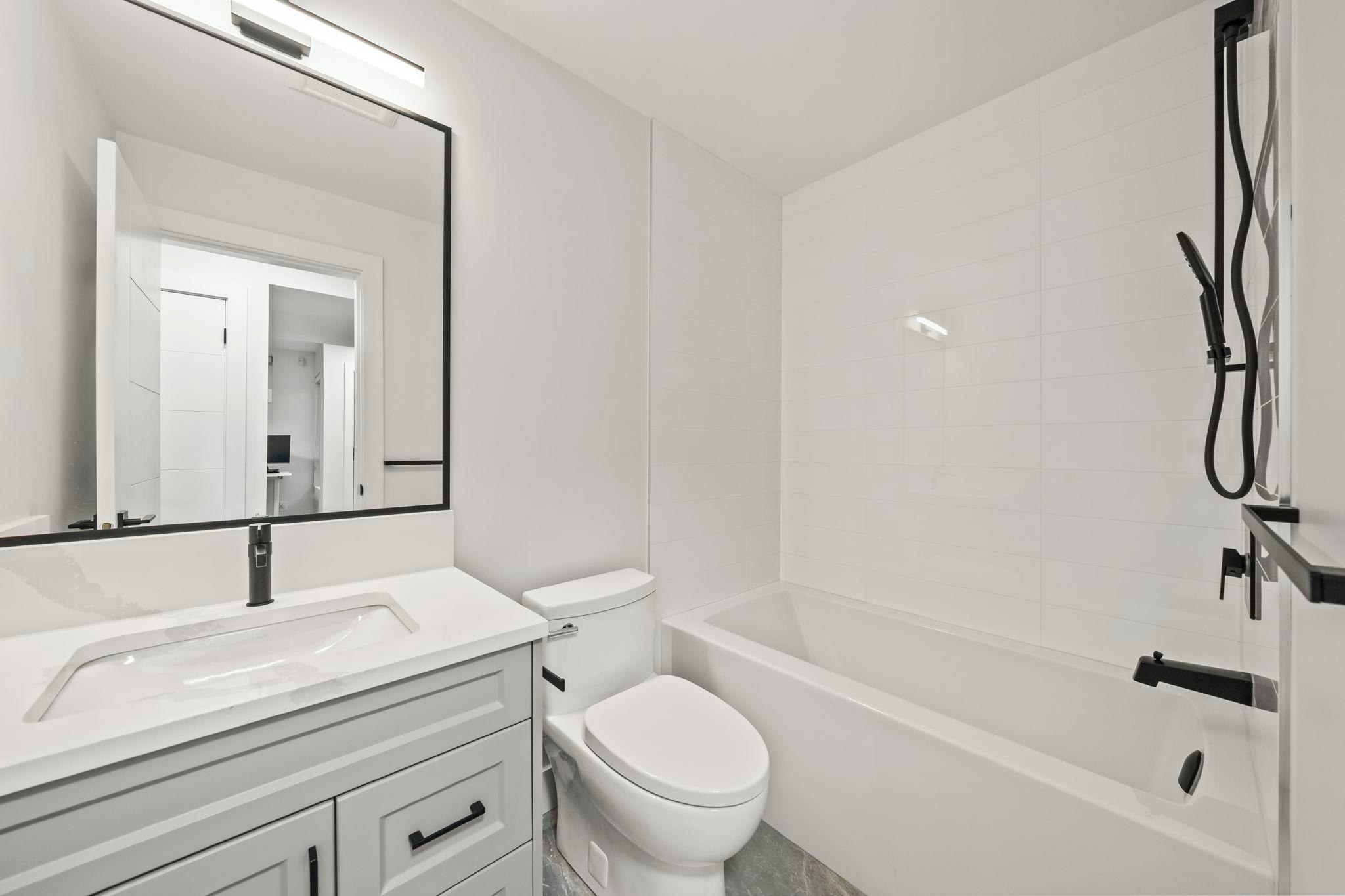 4347 Georgia Street, Burnaby, BC, V5C 2T9 - 31