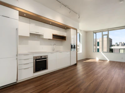 1408-1661 Quebec Street - 3
