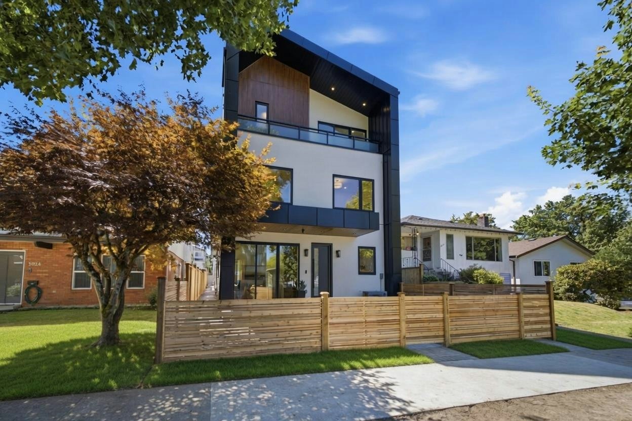 3016 E 19th Avenue, Vancouver, BC, V5M 2S9