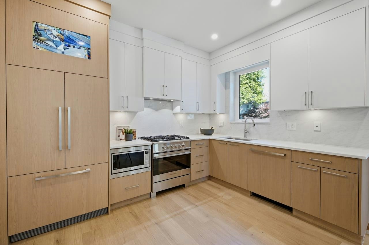 1-3018 E 19th Avenue, Vancouver, BC, V5M 2S9 - 10