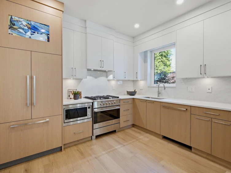 1-3018 E 19th Avenue, Vancouver, BC, V5M 2S9 - 10