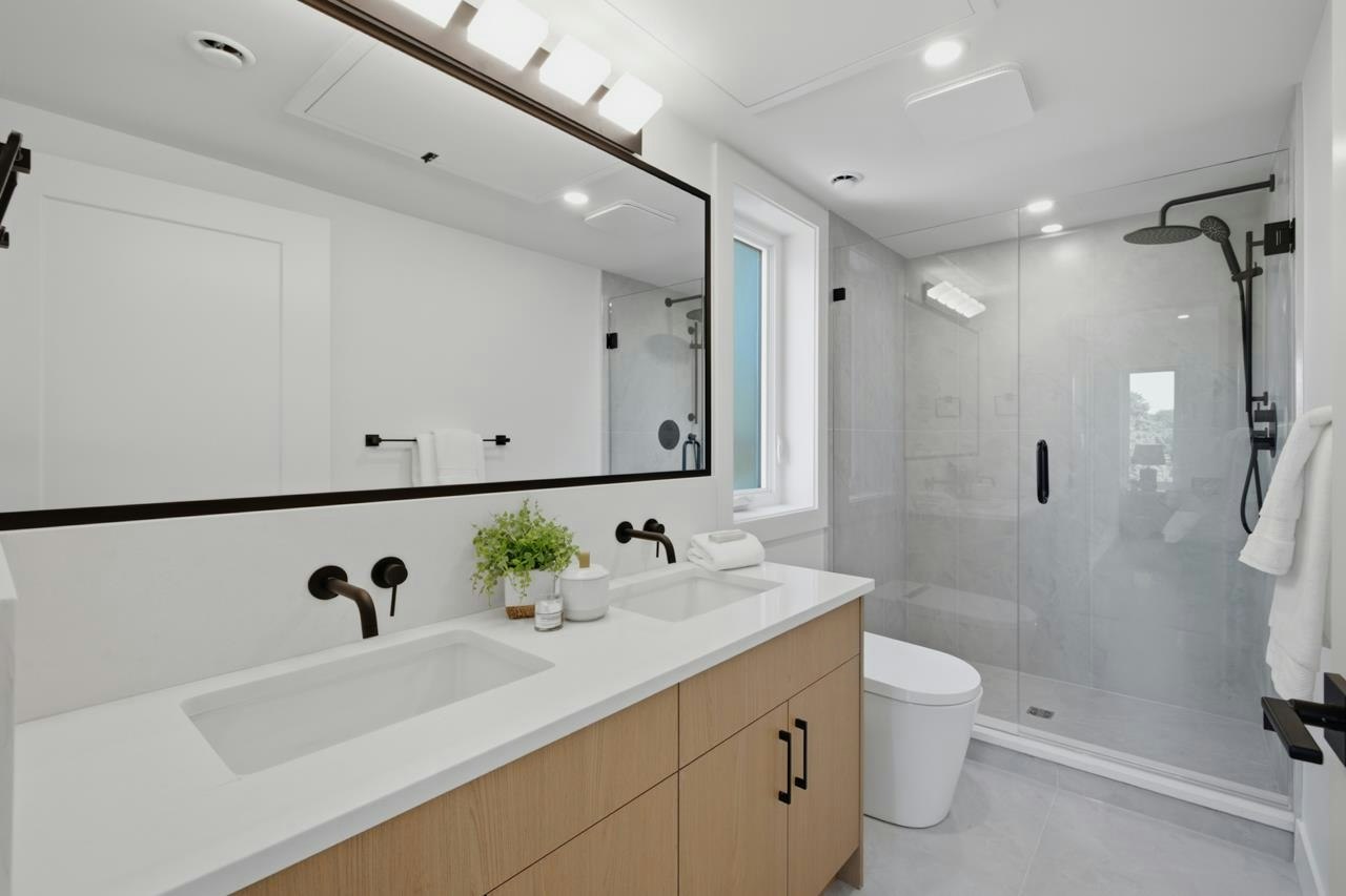 1-3018 E 19th Avenue, Vancouver, BC, V5M 2S9 - 22