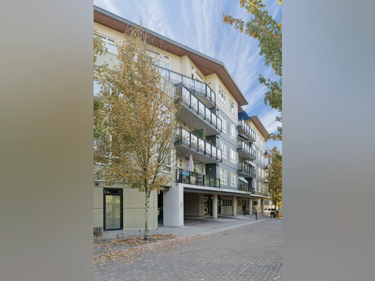 307-13919 Fraser Highway, Surrey, BC, V3T 4E6 - 16