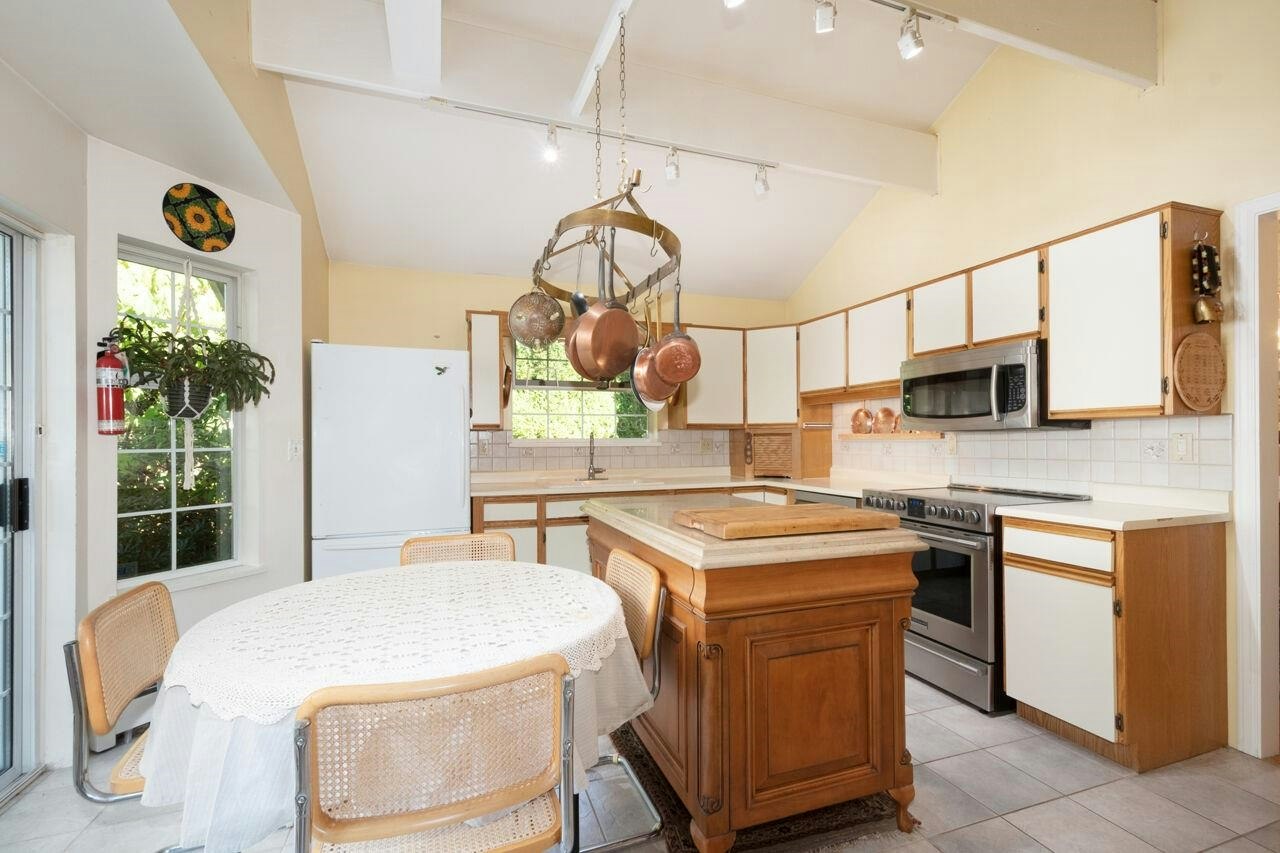 25 Tidewater Way, West Vancouver, BC, V0N 2E0 - 10