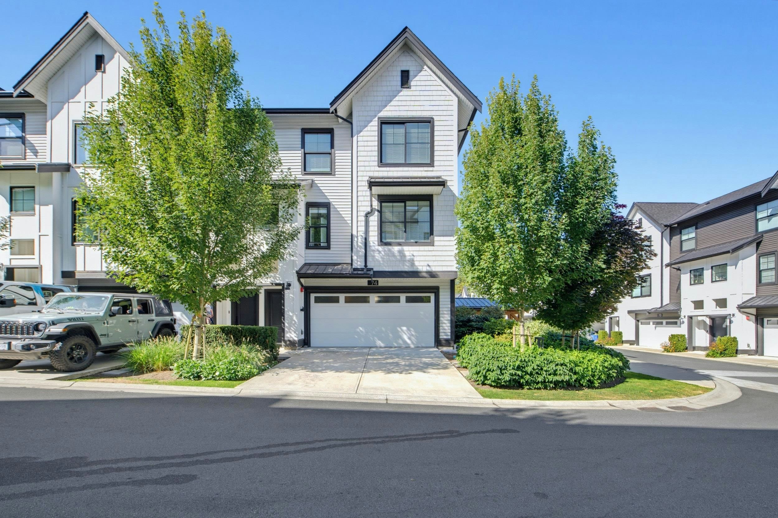 74-7967 197 Street, Langley, BC, V2Y 3P1