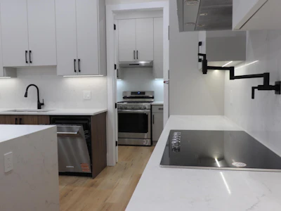 7080 192a Street - 4