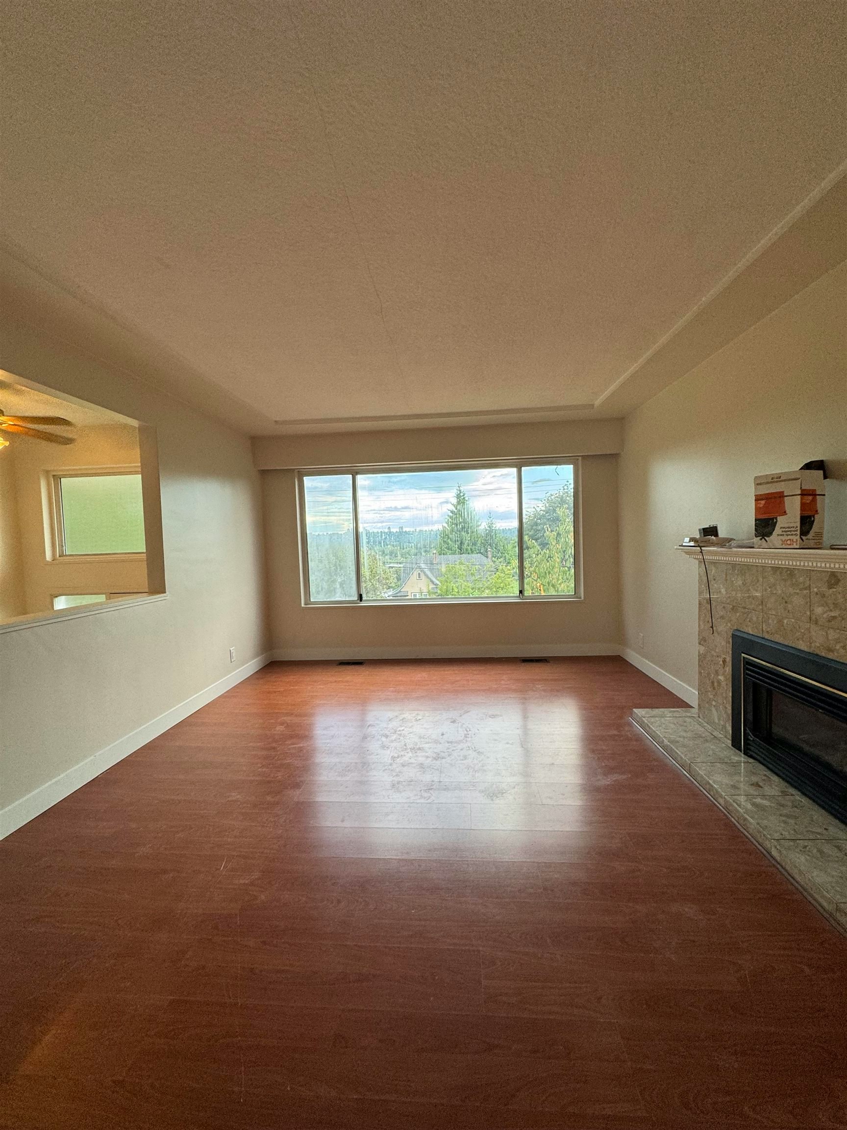 Upper-6717 Broadway, Burnaby, BC, V5B 2Y7 - 7