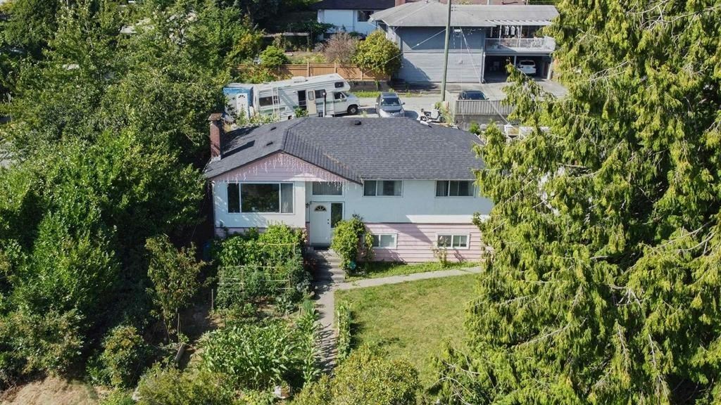 Upper-6717 Broadway, Burnaby, BC, V5B 2Y7 - 13