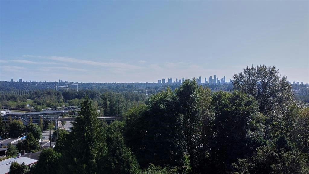 Upper-6717 Broadway, Burnaby, BC, V5B 2Y7 - 14