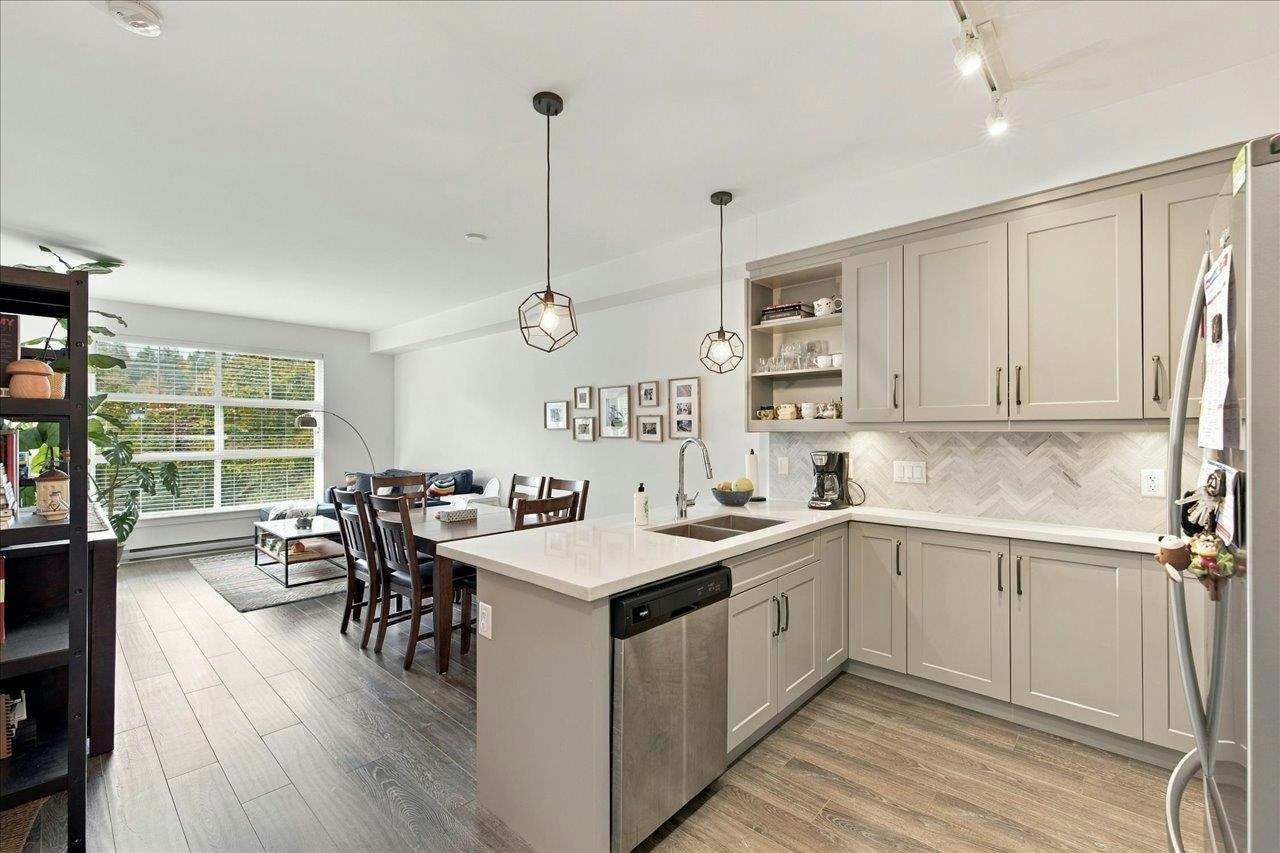 313-14550 Winter Crescent, Surrey, BC, V4P 0G4 - 15