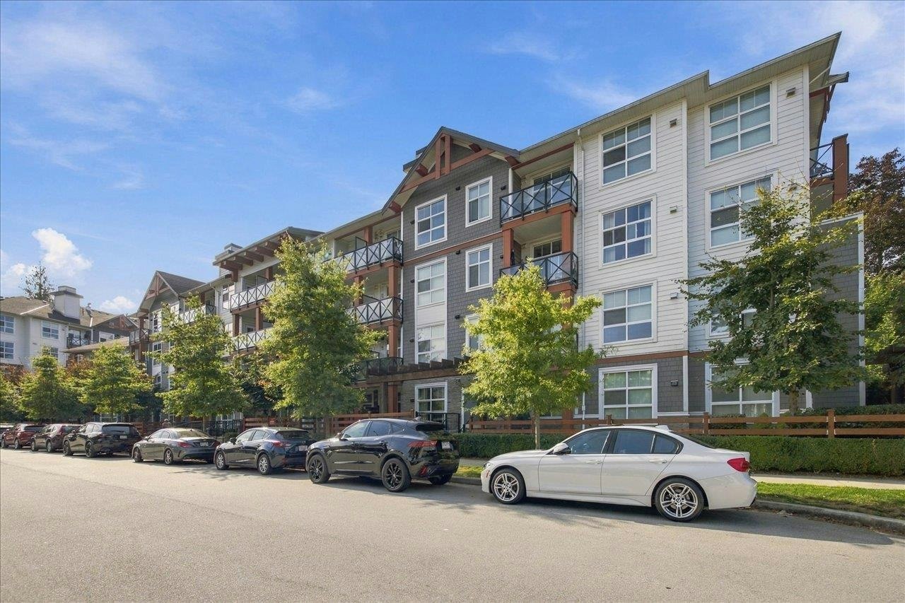 313-14550 Winter Crescent, Surrey, BC, V4P 0G4