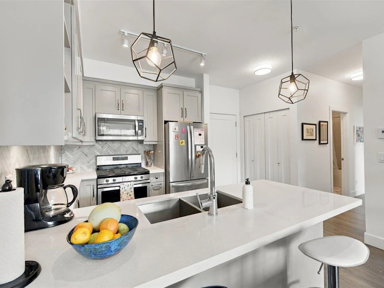 313-14550 Winter Crescent, Surrey, BC, V4P 0G4 - 11