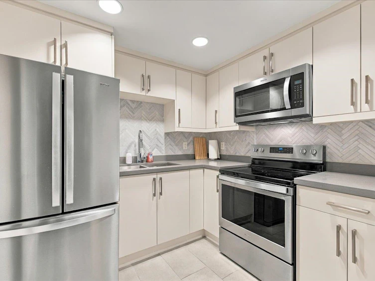 313-14550 Winter Crescent, Surrey, BC, V4P 0G4 - 29