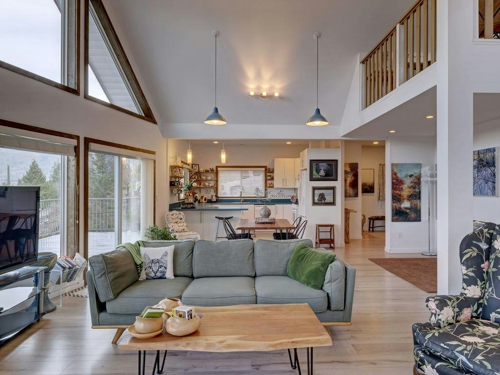 5280 Cecil Hill Road, Pender Harbour Egmont, BC, V0N 2H1 - 12