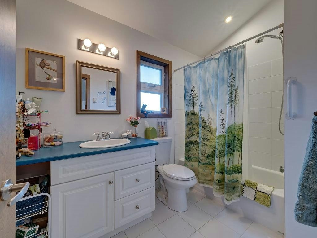 5280 Cecil Hill Road, Pender Harbour Egmont, BC, V0N 2H1 - 24