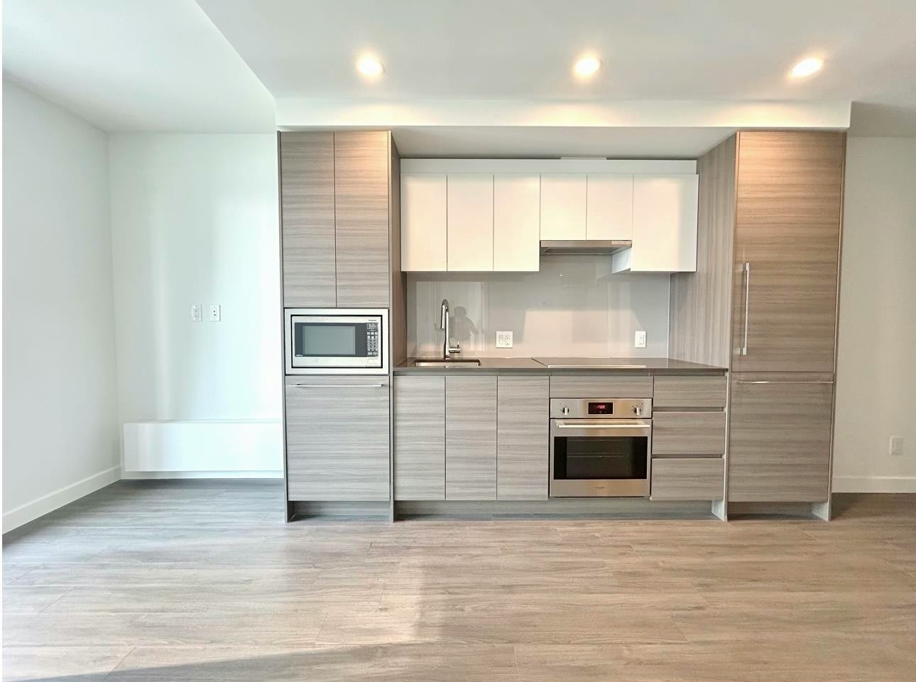 13xx-13655 Fraser Highway, Surrey, BC, V3T 0P8