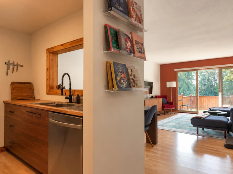 30-622 Farnham Road, Gibsons, BC, V0N 1V8 - 3