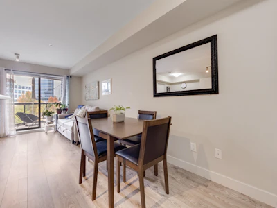 329-10838 City Parkway - 4
