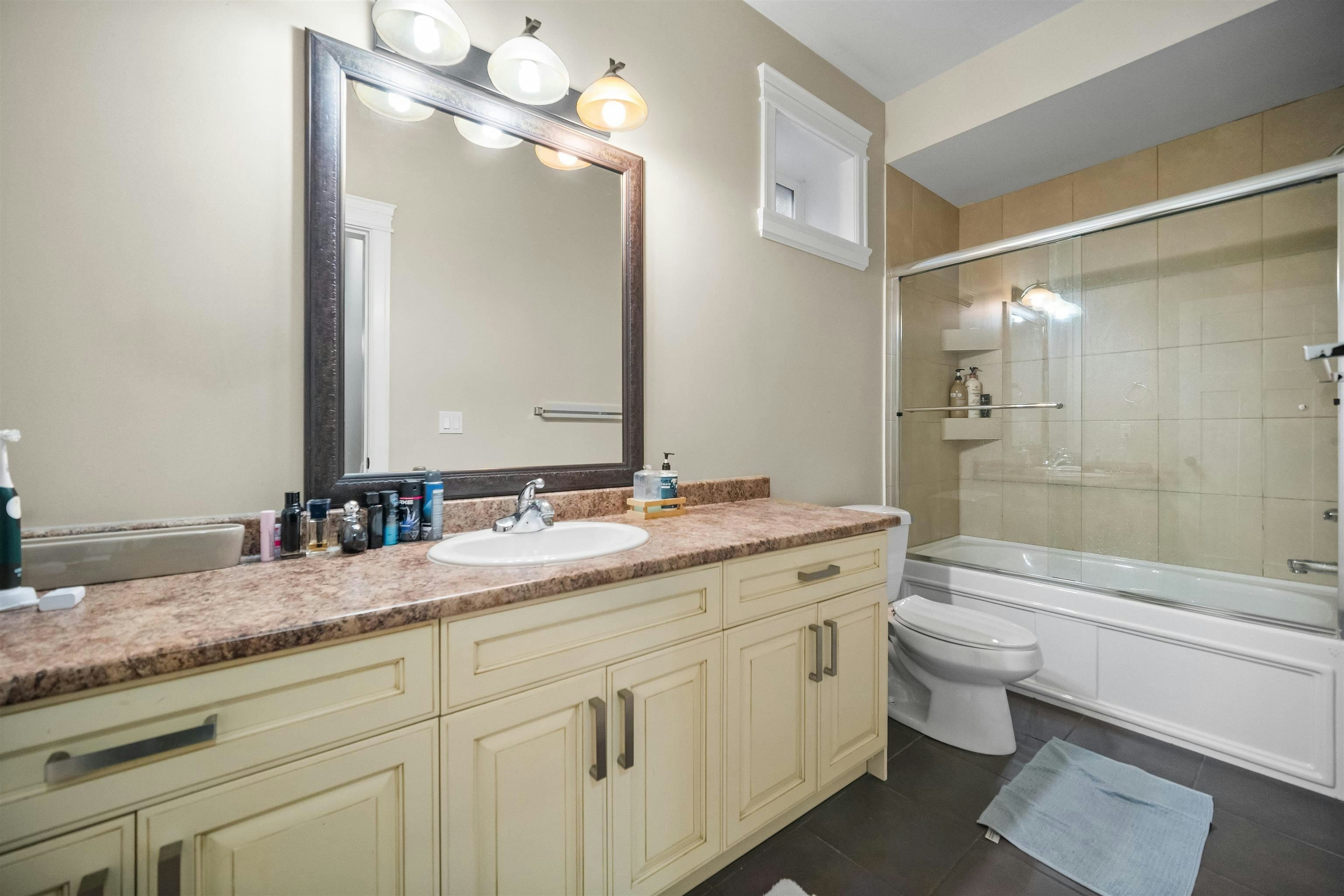 2343 Merlot Boulevard, Abbotsford, BC, V4X 0A6 - 29