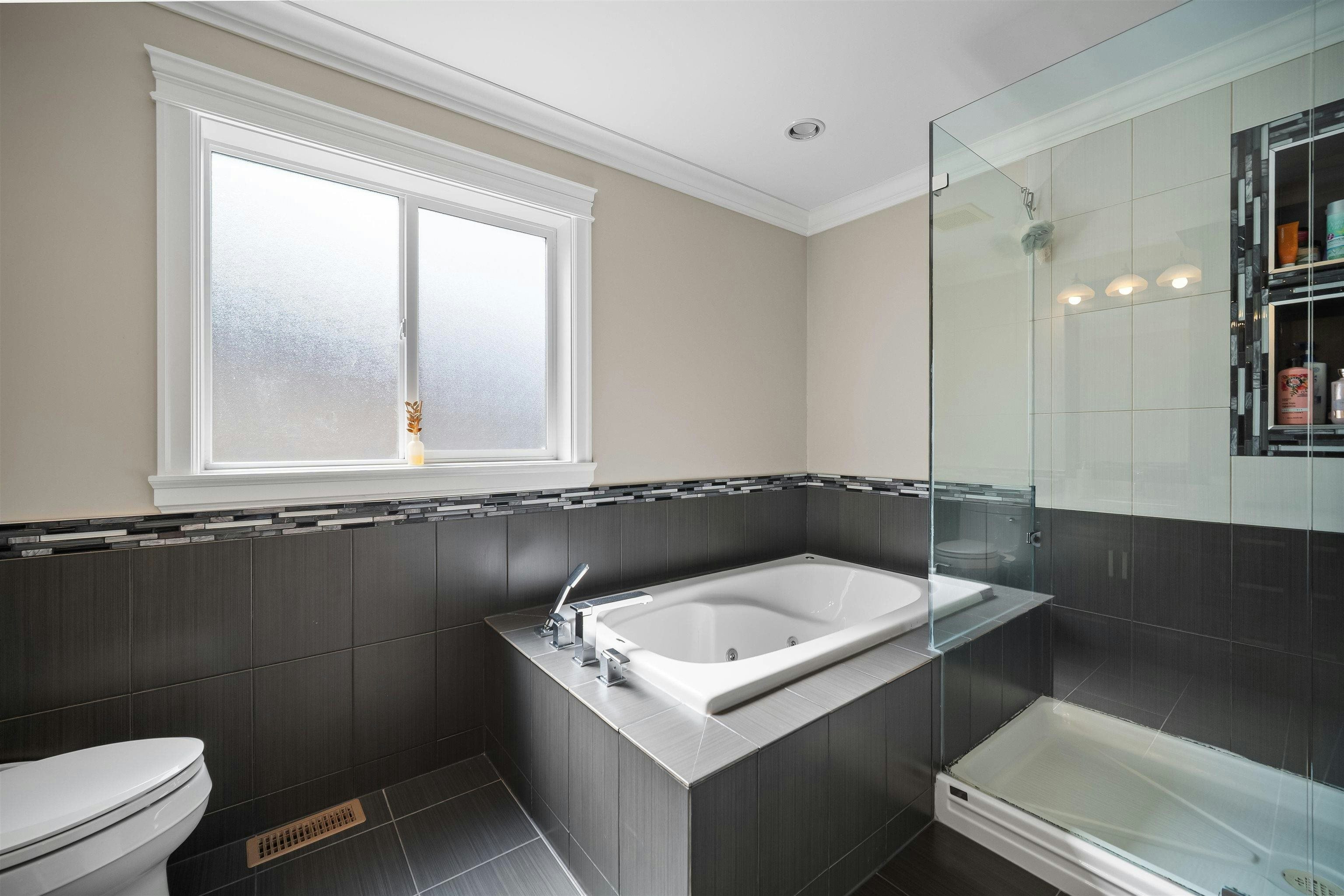 2343 Merlot Boulevard, Abbotsford, BC, V4X 0A6 - 25