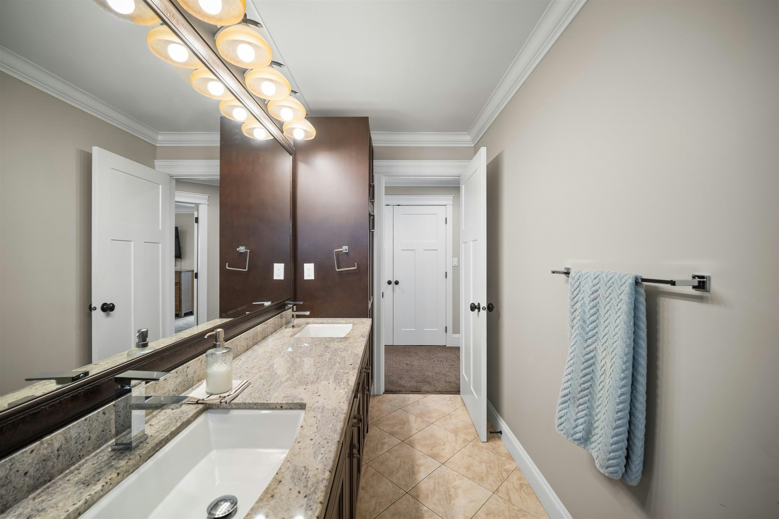 2343 Merlot Boulevard, Abbotsford, BC, V4X 0A6 - 23