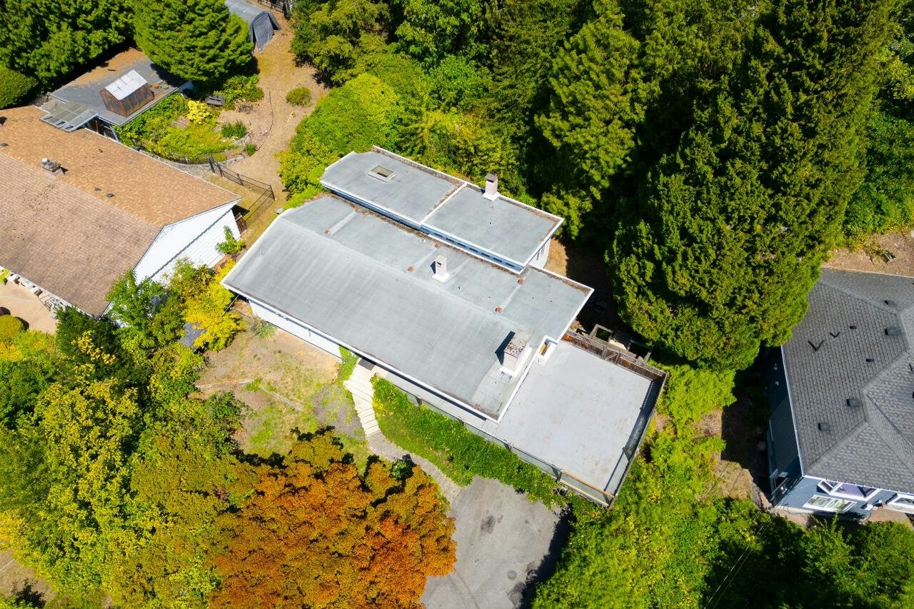 1241 Nepal Crescent, West Vancouver, BC, V7T 2H4 - 33