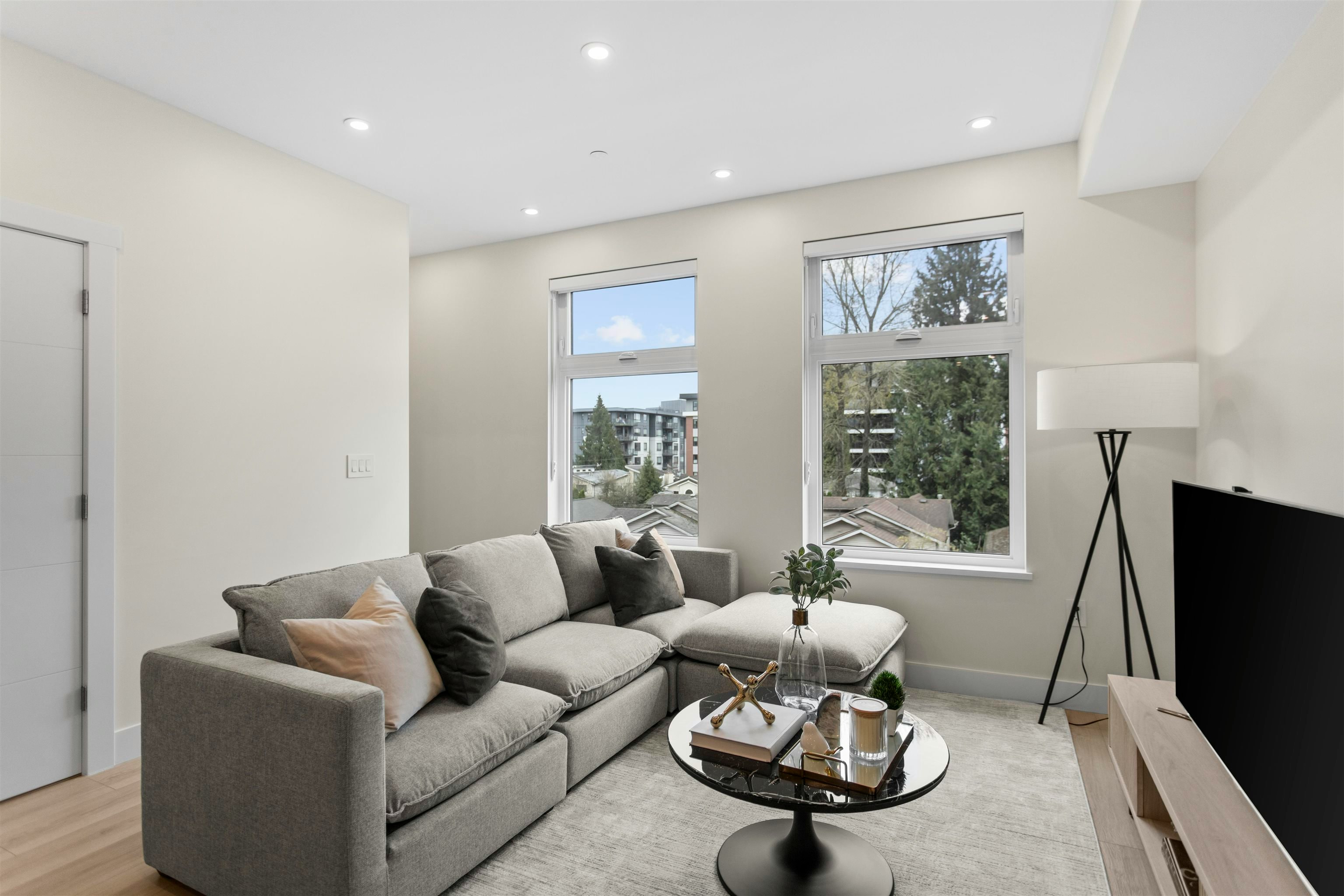 311-342 Mountain Highway, North Vancouver, BC, V7J 2K8 - 12