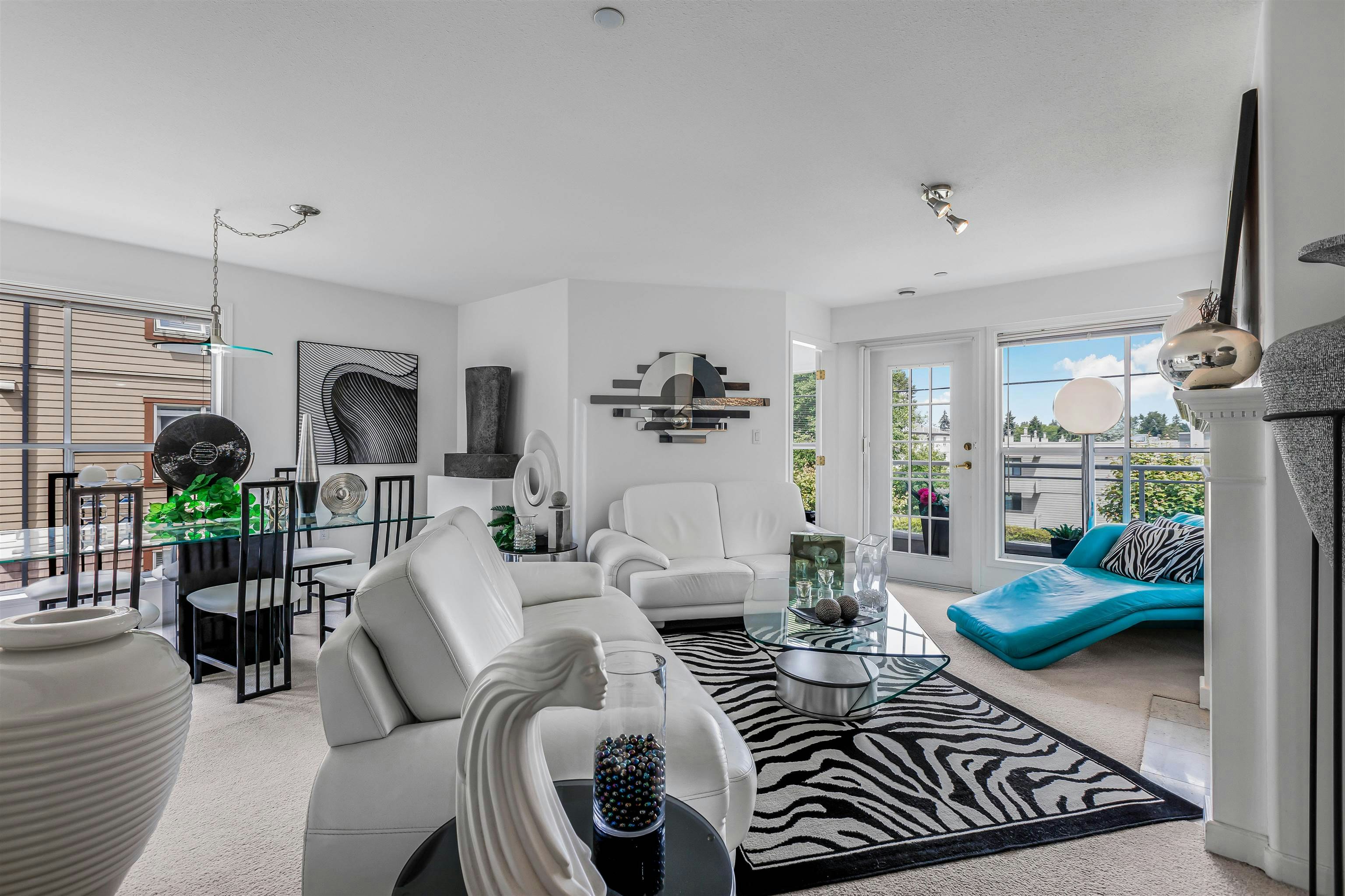 206-15290 18th Avenue, Surrey, BC, V4A 1W8