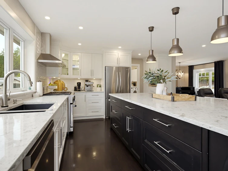 8792 Goundrey Street, Mission, BC, V2V 6Y5 - 8