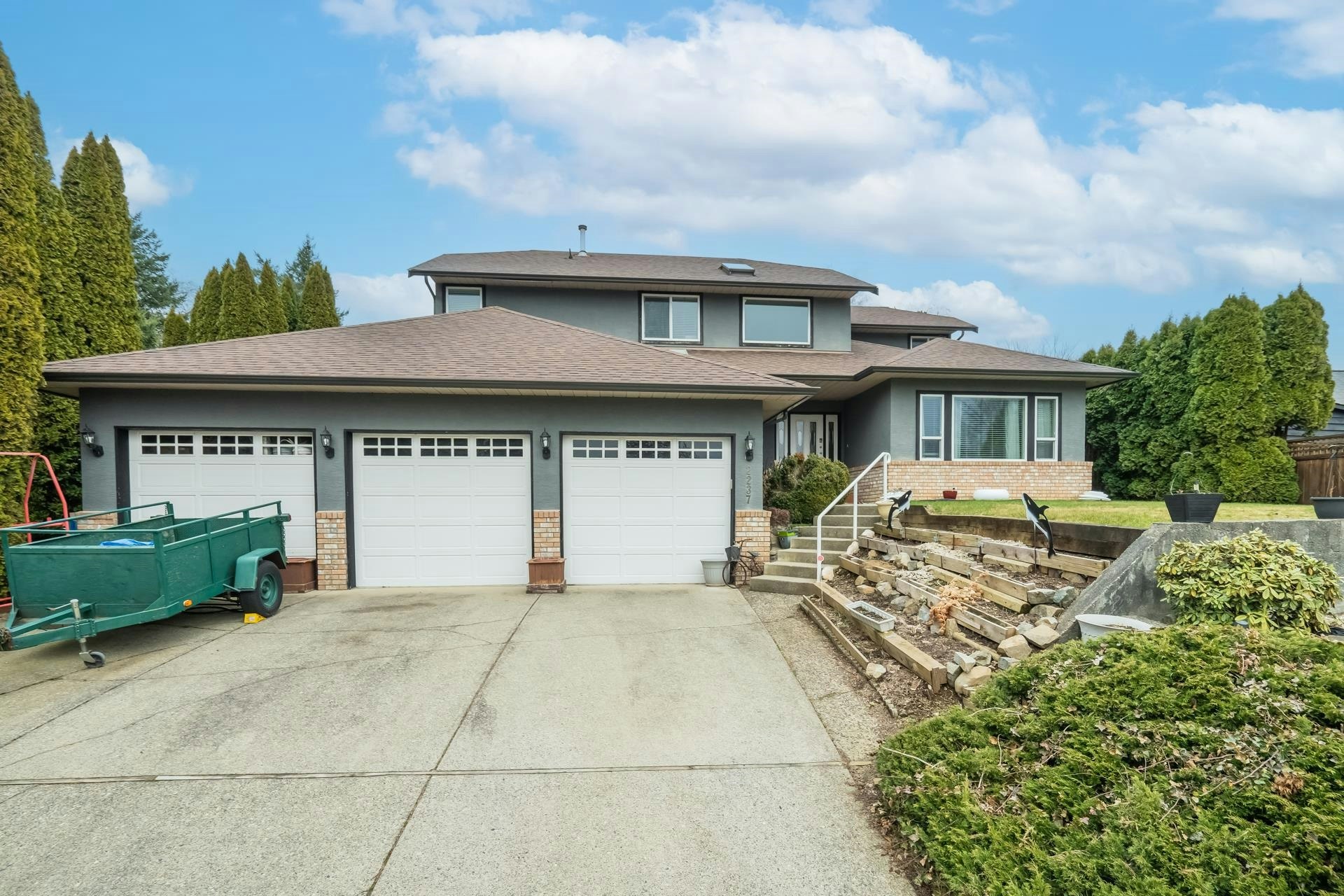 2237 Mountain Drive, Abbotsford, BC, V3G 1E3
