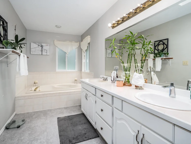 2237 Mountain Drive, Abbotsford, BC, V3G 1E3 - 25