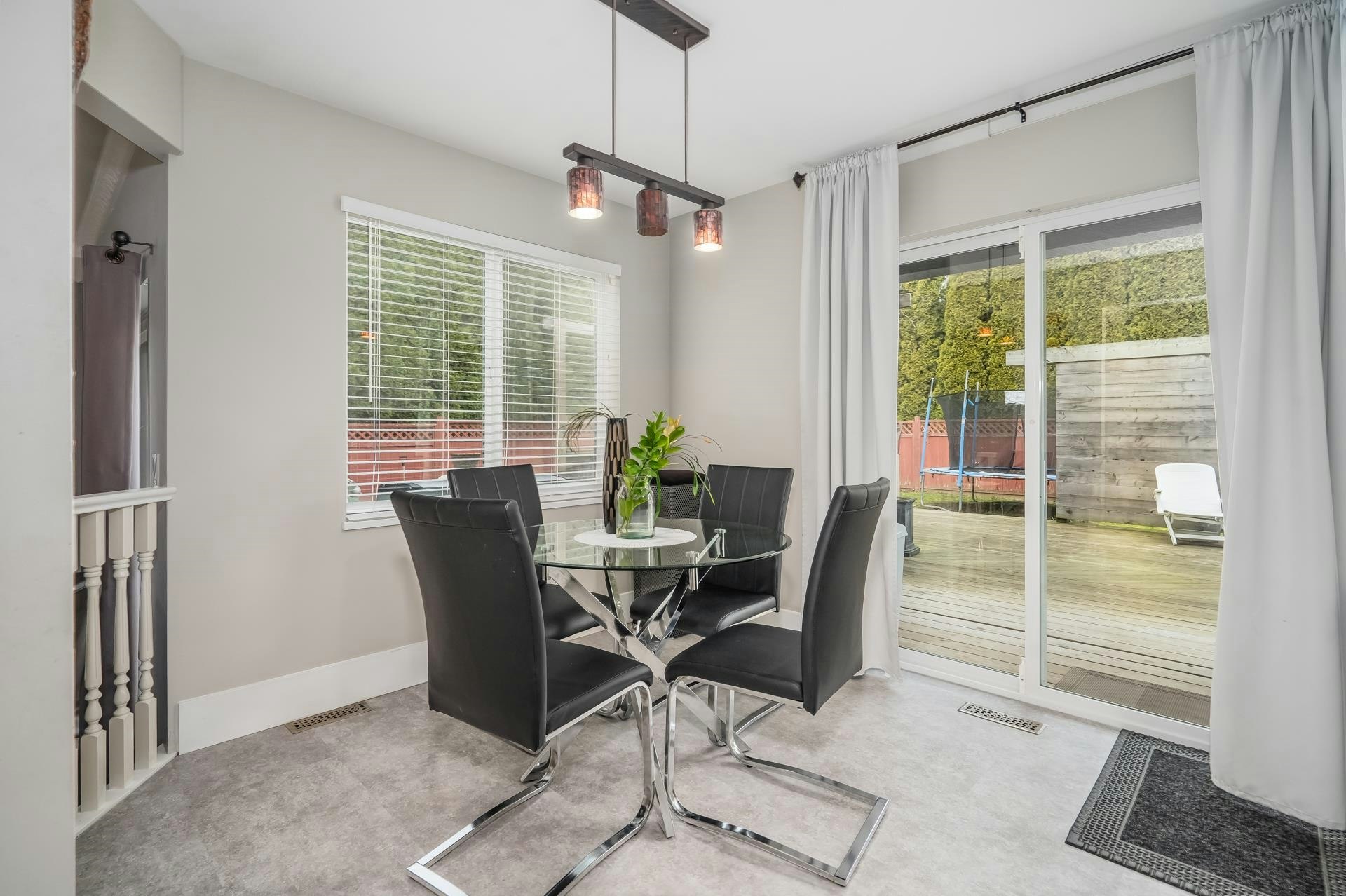 2237 Mountain Drive, Abbotsford, BC, V3G 1E3 - 16