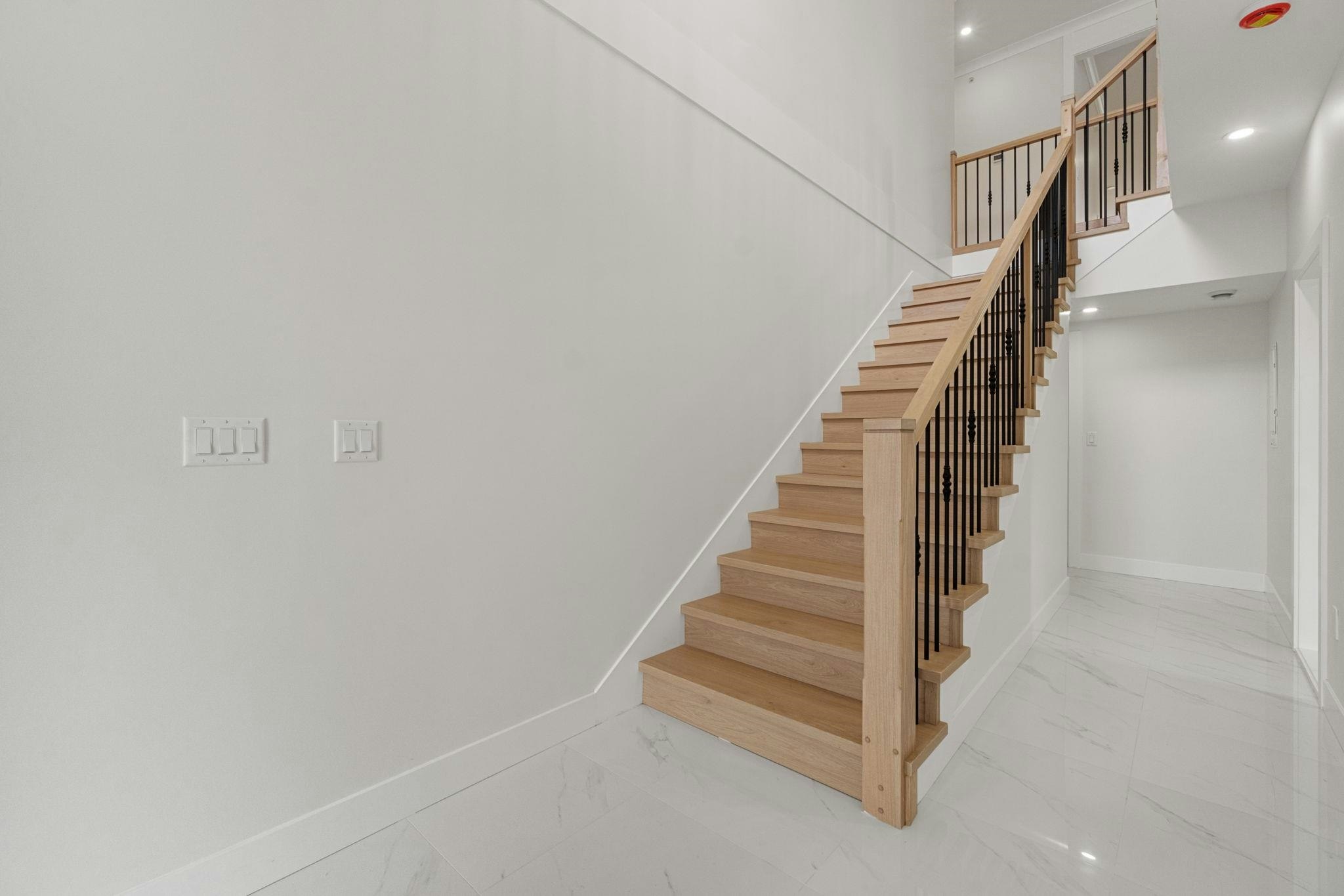 33664 Dewdney Trunk Road, Mission, BC, V2V 6Y4 - 8