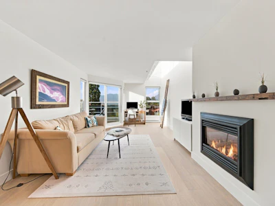 2240 York Avenue - 5