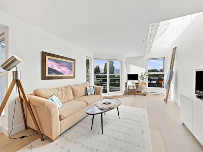 2240 York Avenue - 4