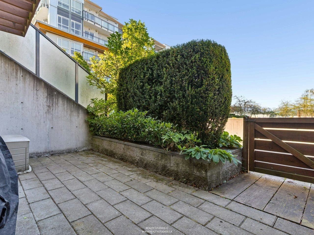 24-10133 River Drive - 4