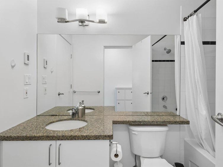 307-2680 Arbutus Street, Vancouver, BC, V6J 5L8 - 22