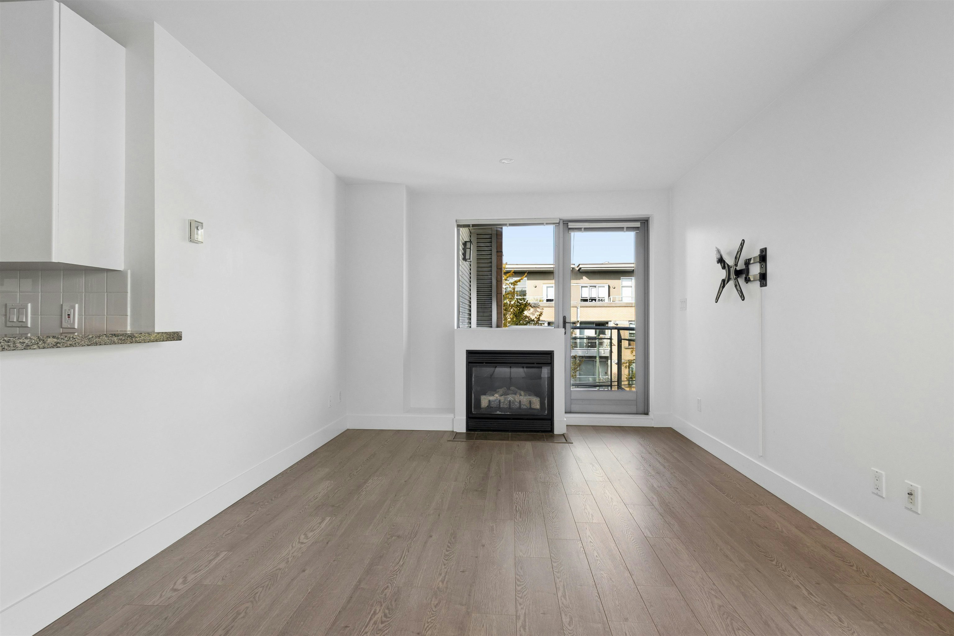 307-2680 Arbutus Street, Vancouver, BC, V6J 5L8 - 14