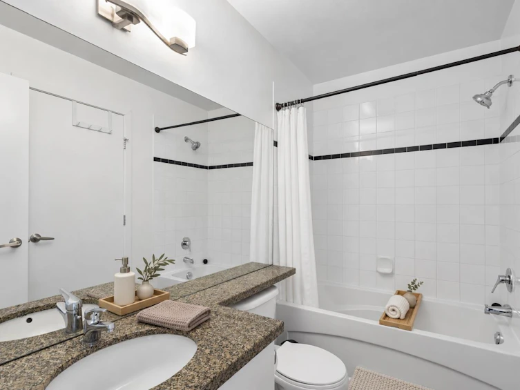 307-2680 Arbutus Street, Vancouver, BC, V6J 5L8 - 10